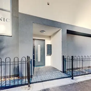 https://the-old-clinic.brighton-hotels-england.com