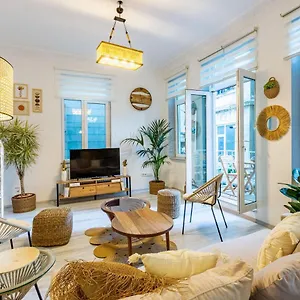 https://exceptional-flat-1-min-to-metro-galata-near-top.istanbul-turkeyhotels.com